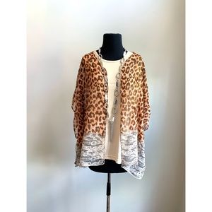 Salon Studio Leopard Print 2 Piece Blouse Size R